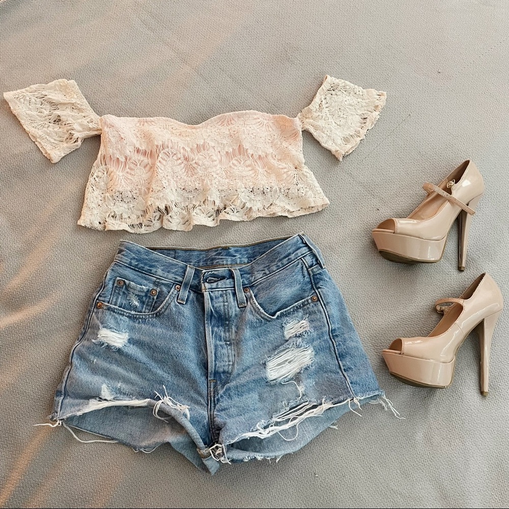 Tobi Off The Shoulder Crop Top